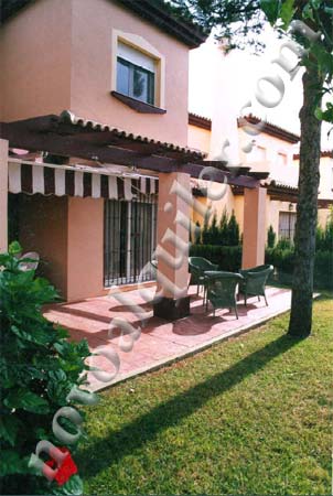 CHALET en Urbanizacion Rivera del Golf segunda fase, playa Novo Sancti Petri Anuncio similar