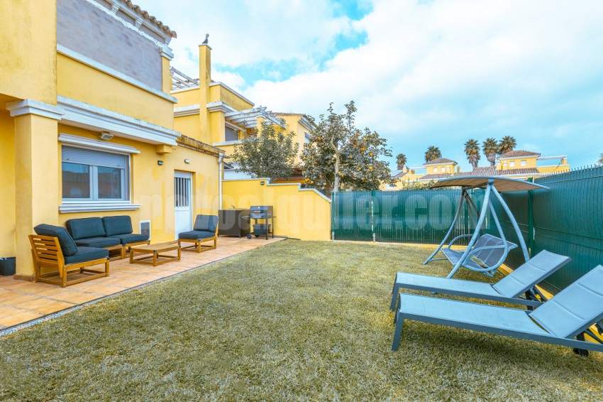 CHALET en Urbanizacion Entrehoyos, playa Novo Sancti Petri Anuncio similar